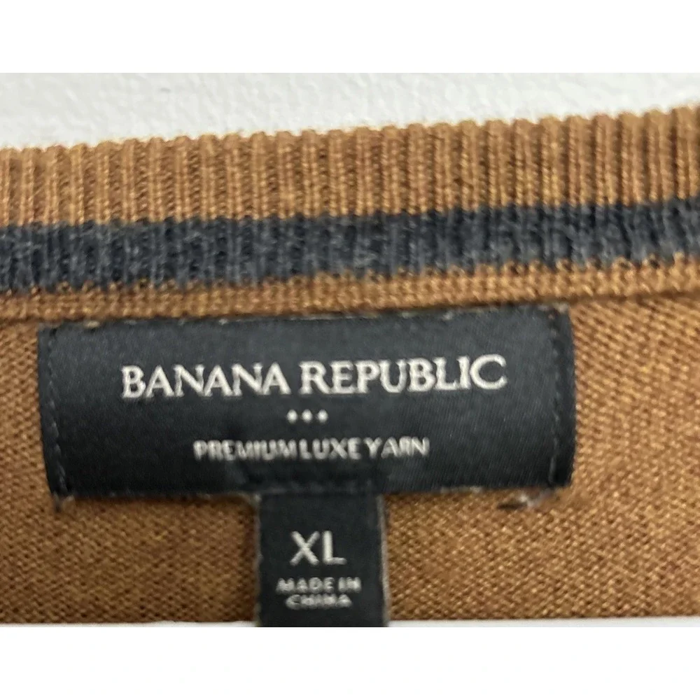 Banana Republic V-neck Sweater Men's XL Camel Luxe Yarn Cotton Silk Cashmere